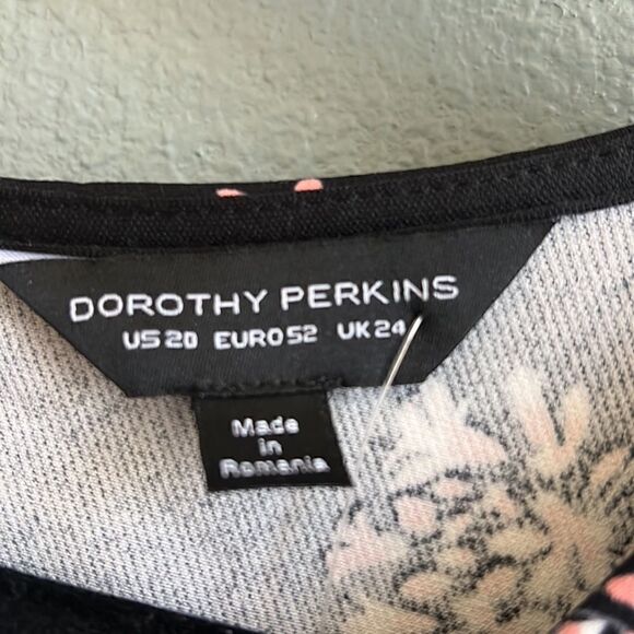 Dorothy Perkins Dress    - Picture 5 of 6